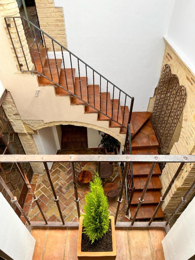 Hostal Servilia Кармона Екстер'єр фото