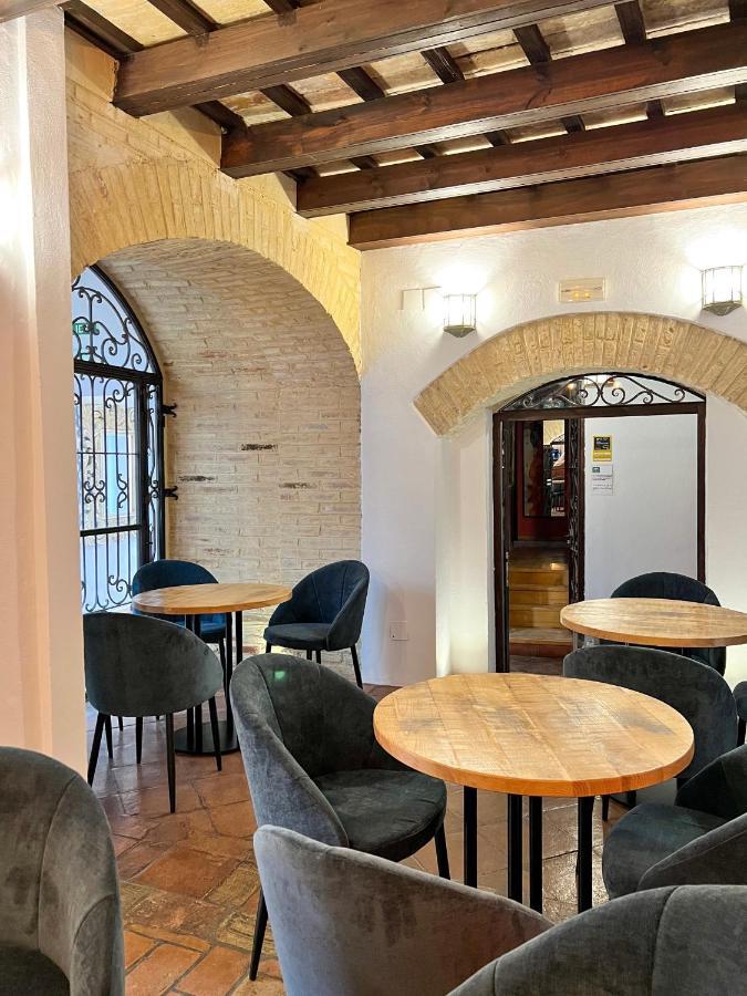 Hostal Servilia Кармона Екстер'єр фото