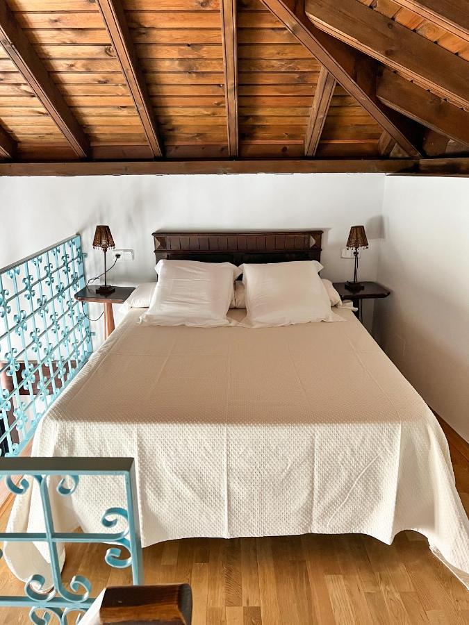 Hostal Servilia Кармона Екстер'єр фото