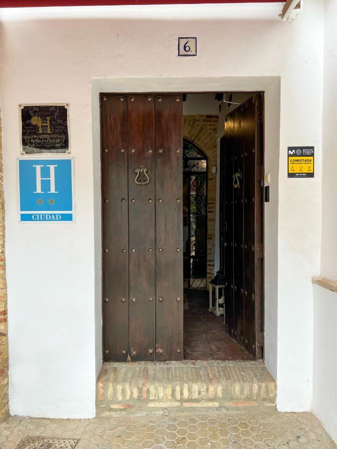 Hostal Servilia Кармона Екстер'єр фото