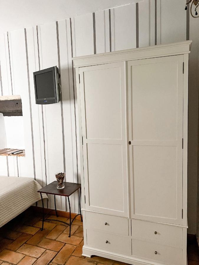 Hostal Servilia Кармона Екстер'єр фото
