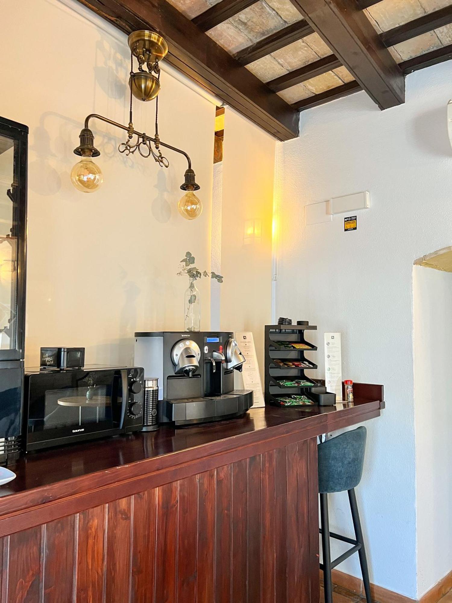 Hostal Servilia Кармона Екстер'єр фото