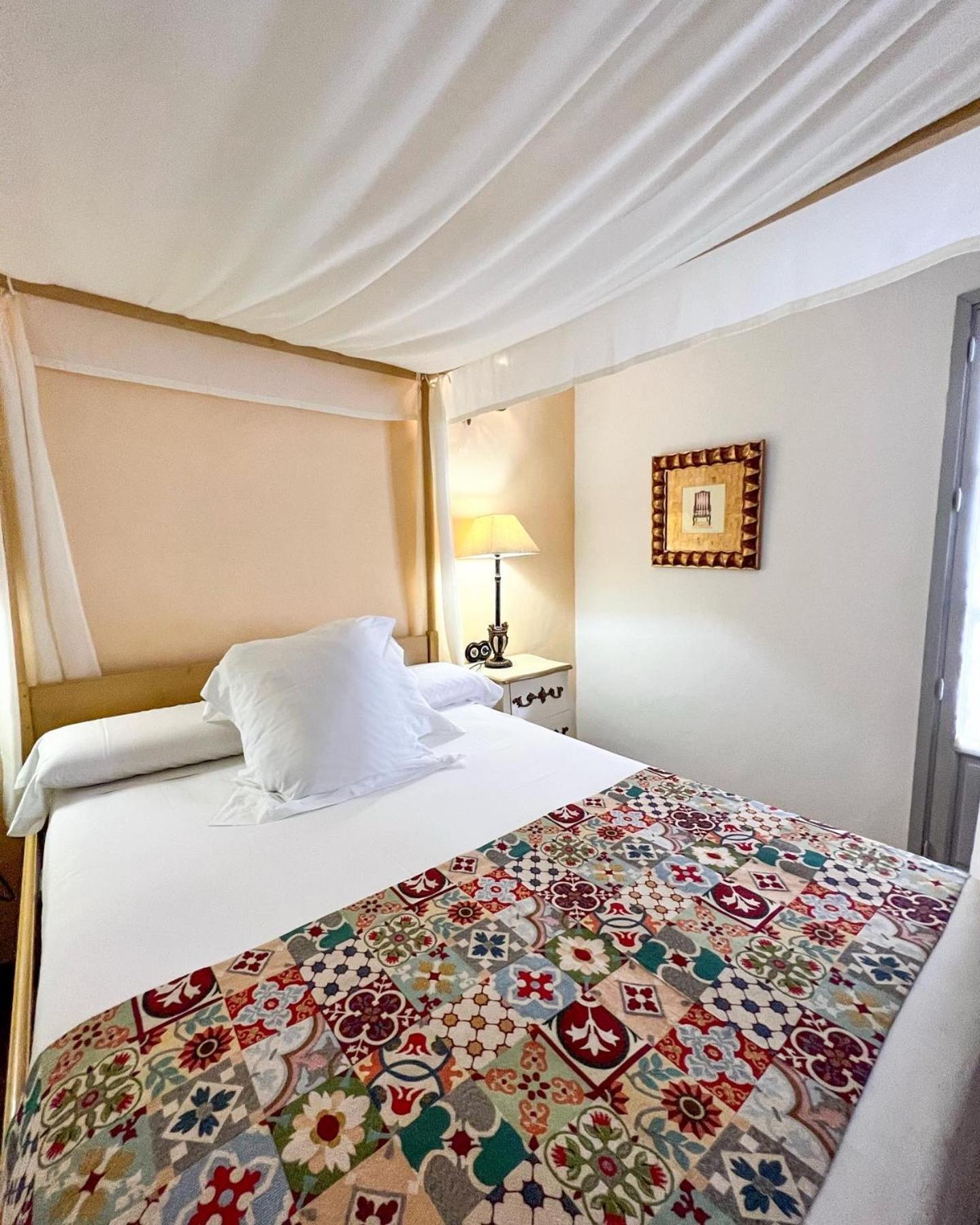 Hostal Servilia Кармона Екстер'єр фото