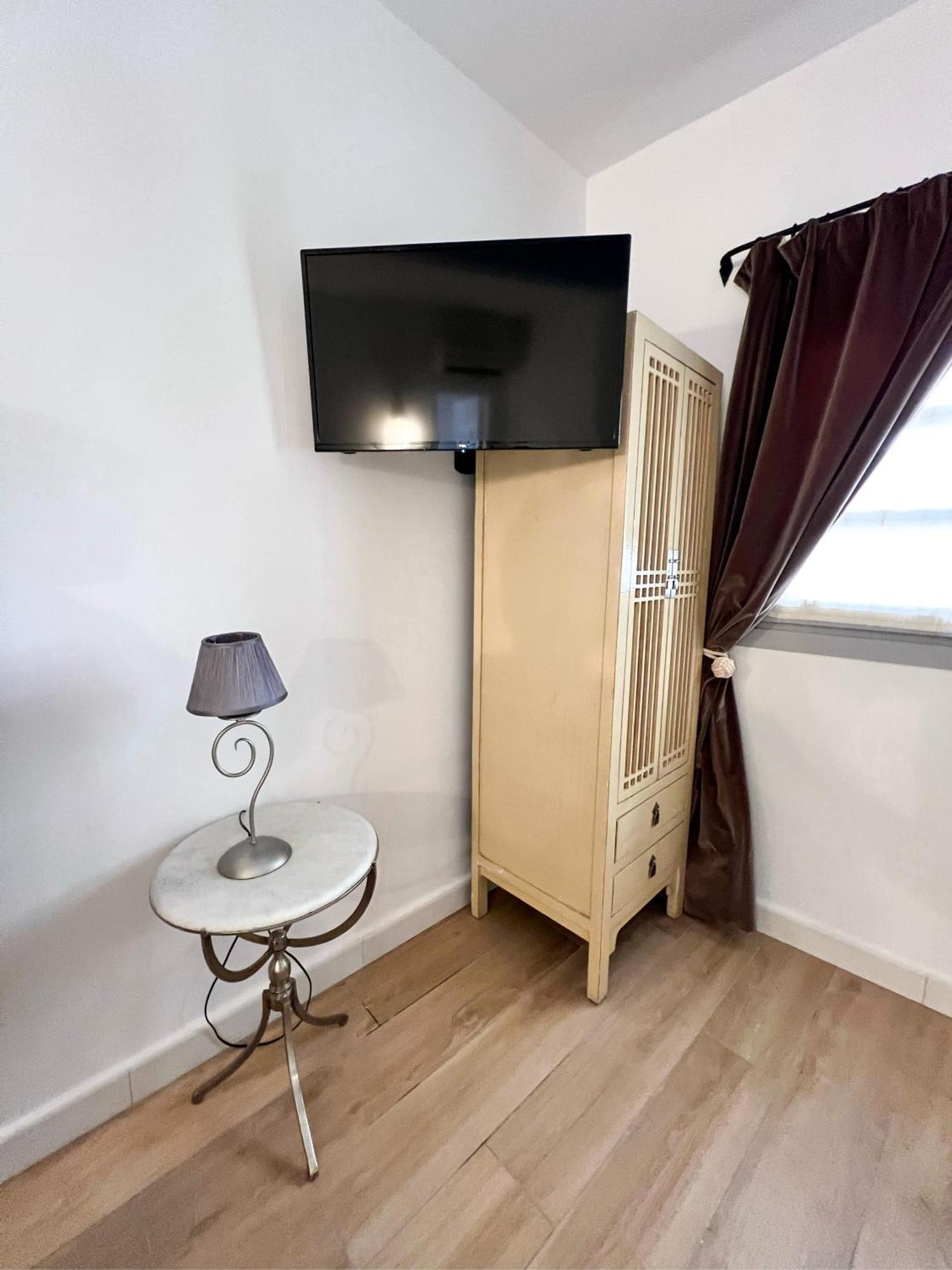 Hostal Servilia Кармона Екстер'єр фото